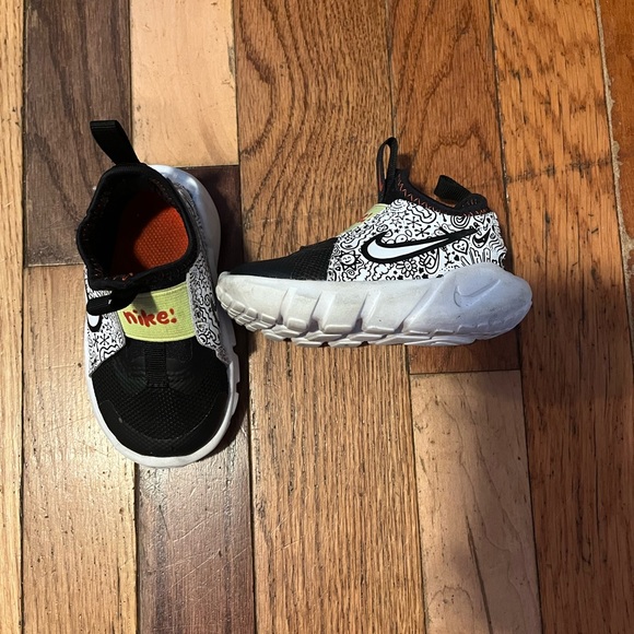 Nike flex runner shoes - Picture 1 of 1